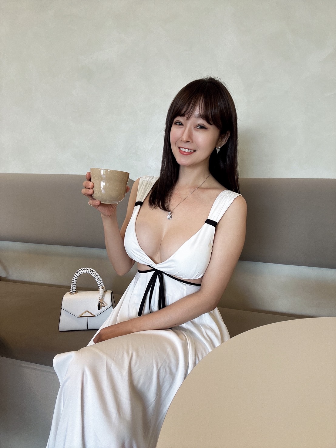 line_oa_chat_250526_130558_group_0