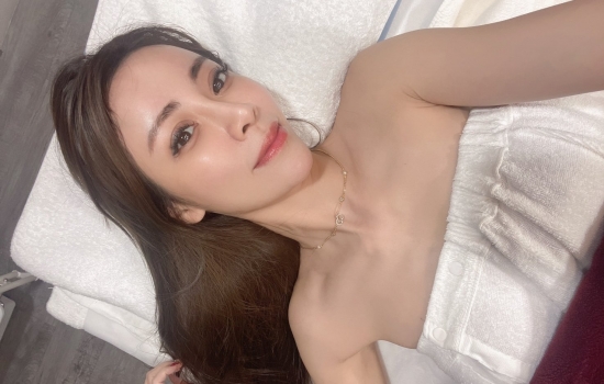 JKF女郎「Angel liya 莉亞」再也戒不掉的美胸按摩!